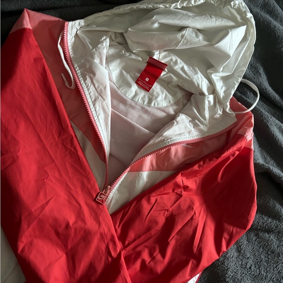 Pink red and white Nike windbreaker - Picture 3 of 3